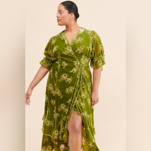 Hutch Velvet Dress Green - Picture 2 of 6